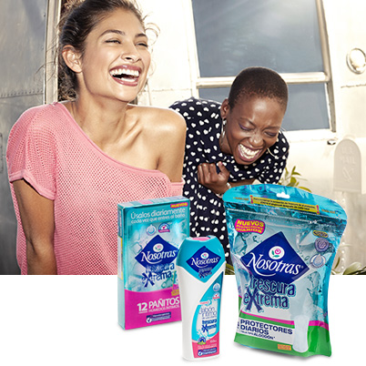 Two women with Nosotras Frescura Extrema product (photo)
