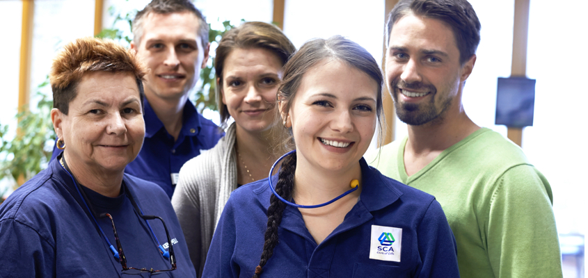 Employees: 44,000 (photo)