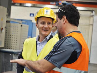 Magnus Groth visiting SCA&rsquo;s forest products operation in Sundsvall. (photo)