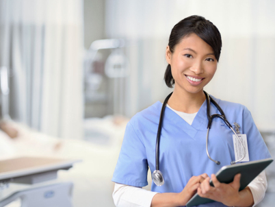 A smiling nurse (photo)